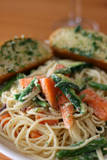 Vegetable Linguine w/ fresh spinach carrots broccoli